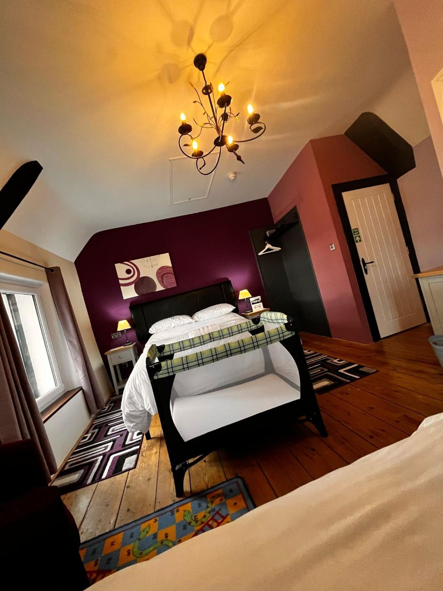 Old Manor House Bed and Breakfast Axbridge Buitenkant foto