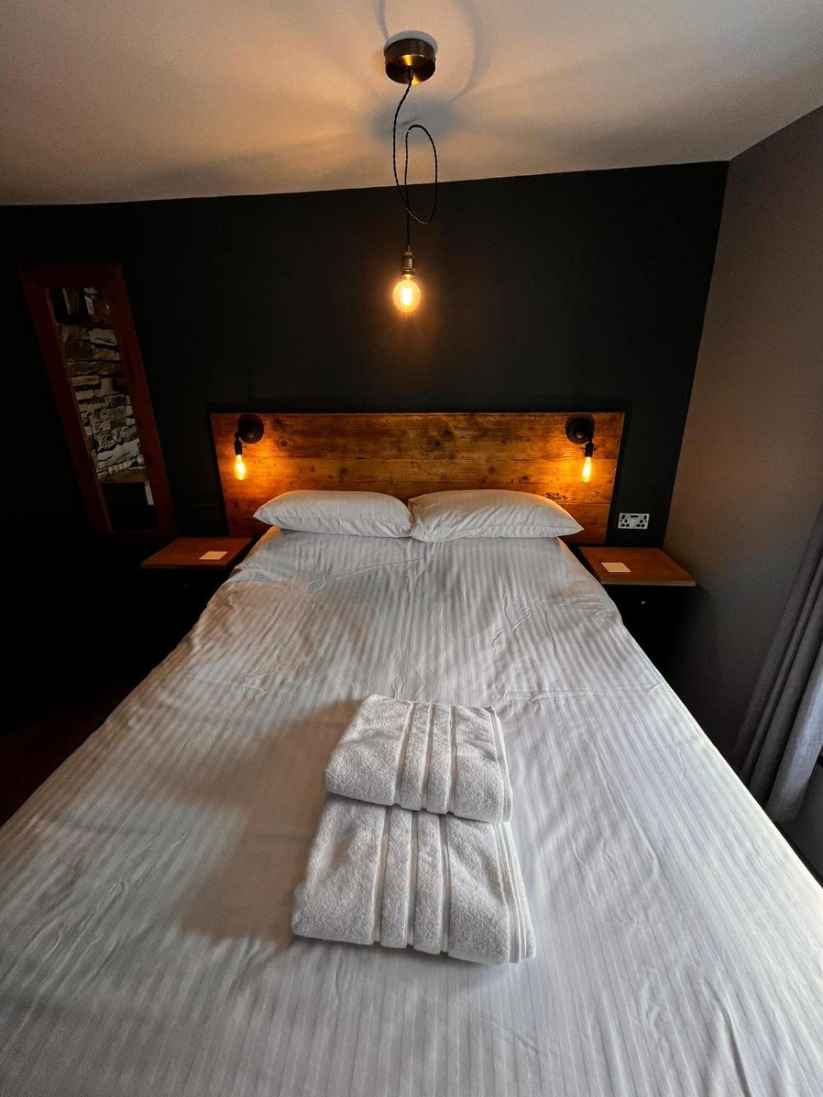 Old Manor House Bed and Breakfast Axbridge Buitenkant foto