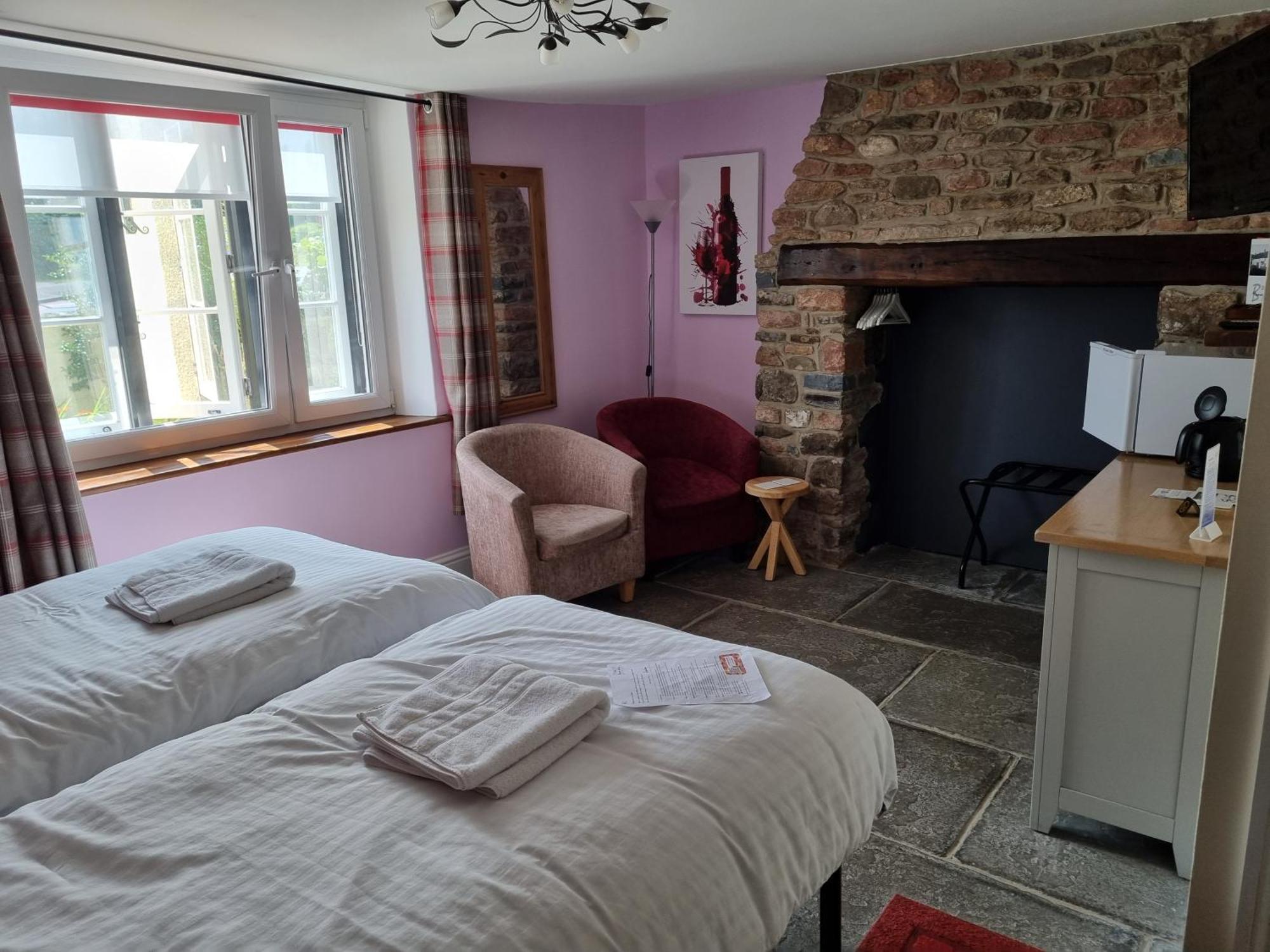 Old Manor House Bed and Breakfast Axbridge Buitenkant foto